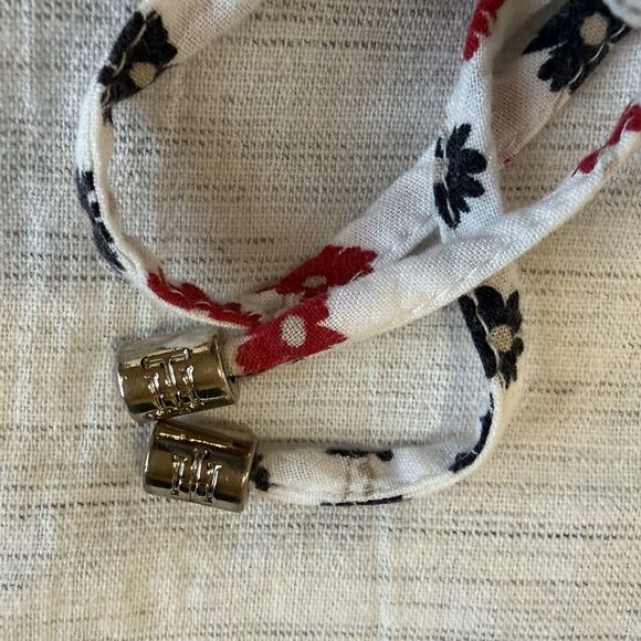 Tommy Hilfiger Women's XL Long Sleeve Ditsy Floral Button Down Top Roll Sleeve - Picture 15 of 16